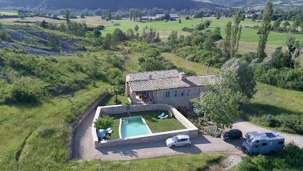 La Fond De Mière, Chambre D'hôtes à Lachau