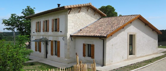 Chambres D'hôtes La Merlotine Du Château De Croignon, Chambre d'Hôtes à Croignon