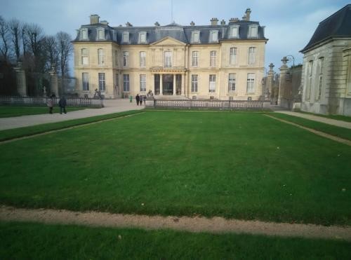 GreenHill, Chambre d'Hôtes à Noisy-le-Grand