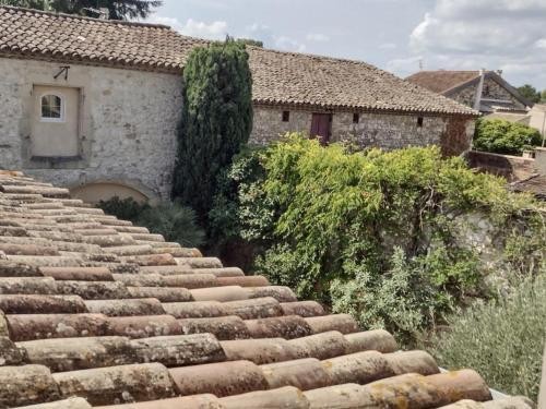 La Maison Des Autres, Chambres D'hotes, Chambre d'Hôtes à Saint-Geniès-de-Malgoirès