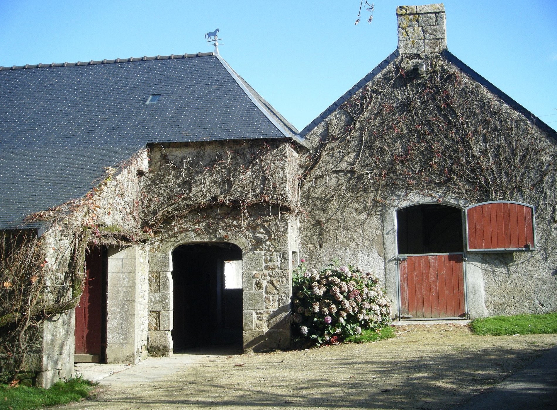 Les chambres du Manoir de Kerhel, Chambre d'Hôtes à Locoal-Mendon