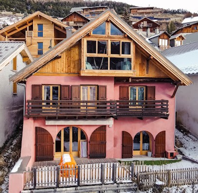 Chalet La Mourée 1790, Location de Vacances à Vars