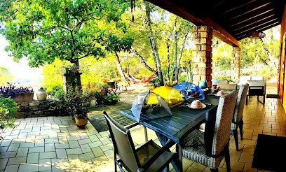 OM'SLEEPING Chambres D'Hôtes B&B, Chambre d'Hôtes à Laudun-l'Ardoise