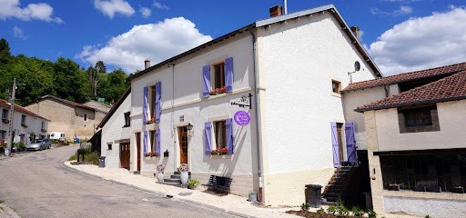 L'Orchidée Sauvage, Chambre d'Hôtes à Han-sur-Meuse