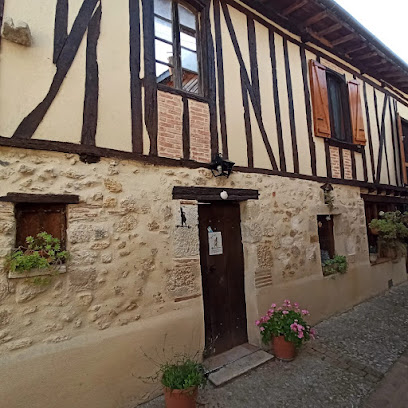 Chambres Et Table D'hôte Colibri D'ailleurs À Miradoux, Chambre D'hôtes à Miradoux