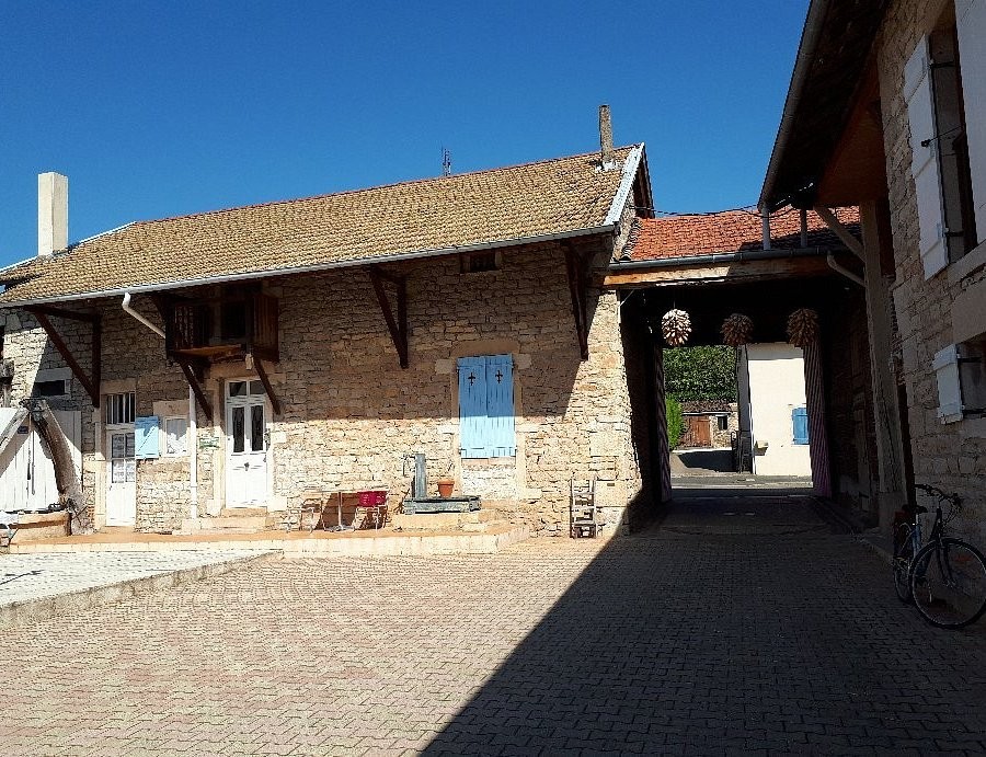 La Ferme Du Grand Faubourg, Chambre d'Hôtes à Pont-de-Vaux