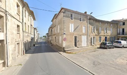 La Maison NAM prés de SAINT-EMILION, Chambre d'Hôtes à Naujan-et-Postiac