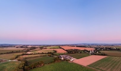 Moulin De Kergustans Pierre BLOUET, Location de Vacances à Plomodiern