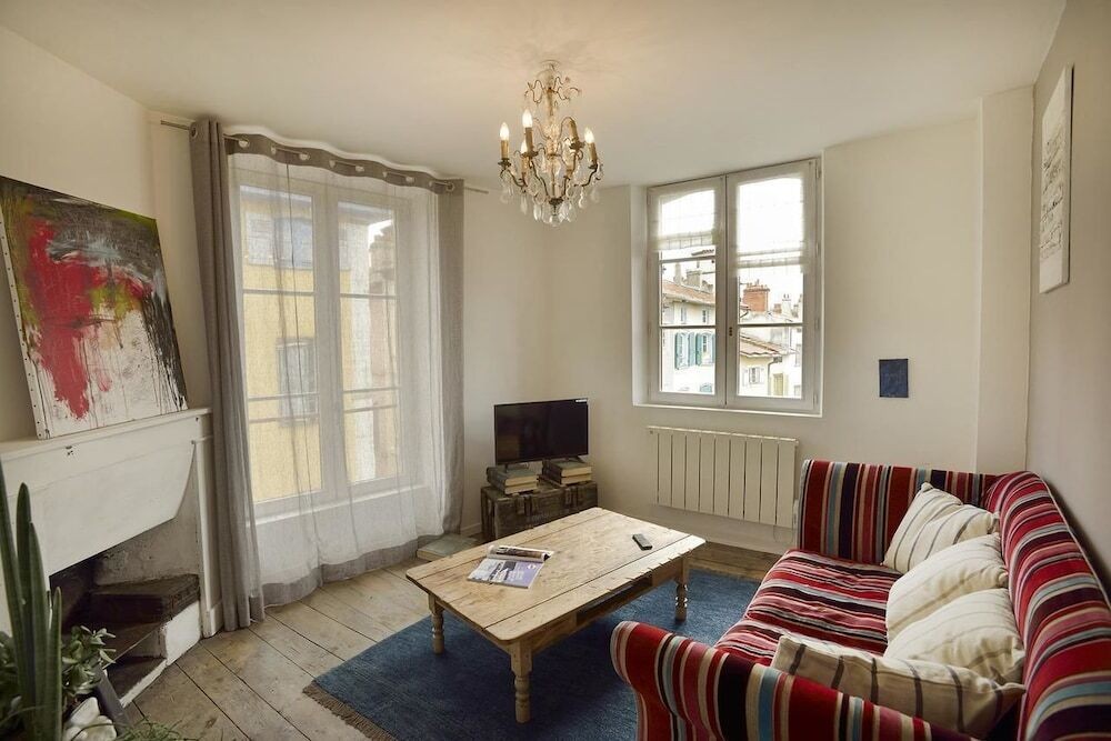 Les Apparts du Plot, Location de Vacances à Aiguilhe