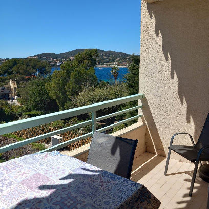 Appartement Agay Vue Mer Les Coraux, Location De Vacances à Saint-Raphaël