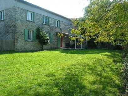 Gites de l'Abeille, Chambre d'Hôtes à Beaulieu