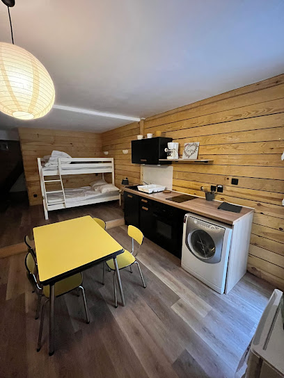 Gîte Hérault Méditerranée, T1 Bis Patio, Location De Vacances à Tourbes