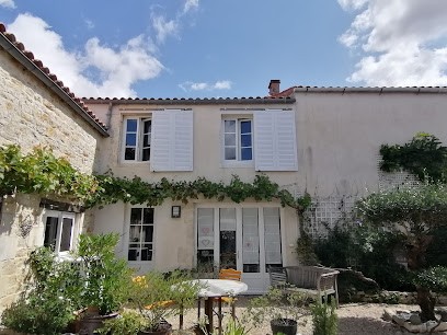 LE CLOS DES TREILLES, Chambre d'Hôtes à Nuaillé-d'Aunis
