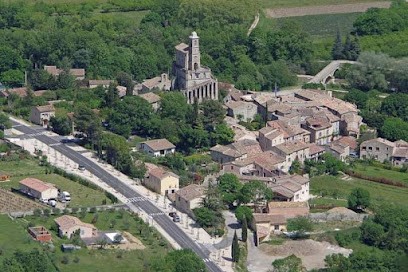 CHAMBRES D'HOTES LES AYGUIERS, Chambre d'Hôtes à Pierrelongue