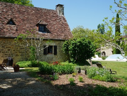 Larcher: Location Gîte/maison De Caractère Bien équipée Avec Piscine Proche Domme/Périgord Noir., Location de Vacances à Saint-Aubin-de-Nabirat