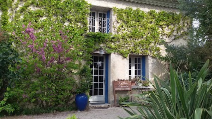 Le Mas D'Acanthe, Chambre d'Hôtes à Saint-Geniès-de-Comolas