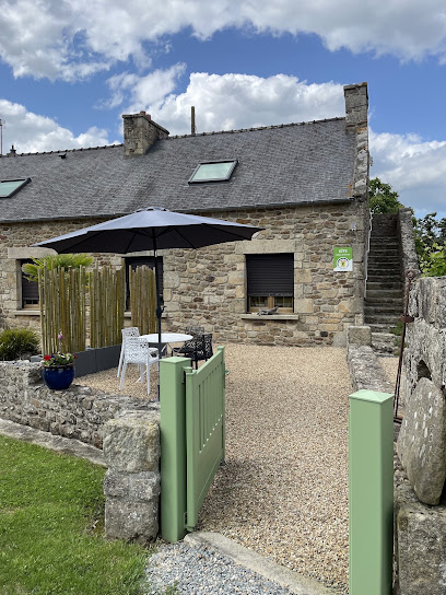 Appartement Gite Le Camélia Blanc, Location De Vacances à Corseul