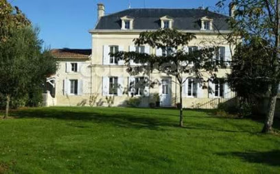 Le Domaine De Bellevue, Chambre D'hôtes à Tanzac