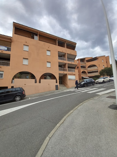 La Petite Toscane, Location De Vacances à Sainte-Maxime