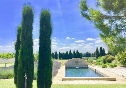 Gîtes de France Bouches du Rhône, Location de Vacances à Lambesc