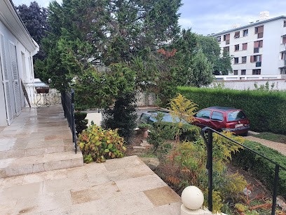 La Tour de Saint Cyr, Chambre d'Hôtes à Saint-Cyr-sur-Loire