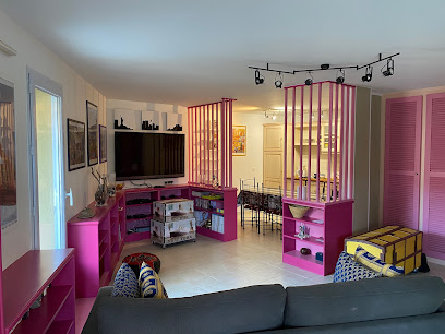 Location Ste Maxime - Sainte Maxime - Deux Pièces 70 M² Climatisé, Avec Terrasse, Proximité Bord De Mer Location De Vacances à Sainte-Maxime