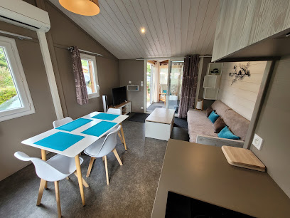 Chalet Numéro 6, Location Saisonnière Dans Le Prl La Cigale, Azur, Location De Vacances à Azur