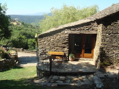 Gite La Draille, Chambre d'Hôtes à Saint-Julien-d'Arpaon