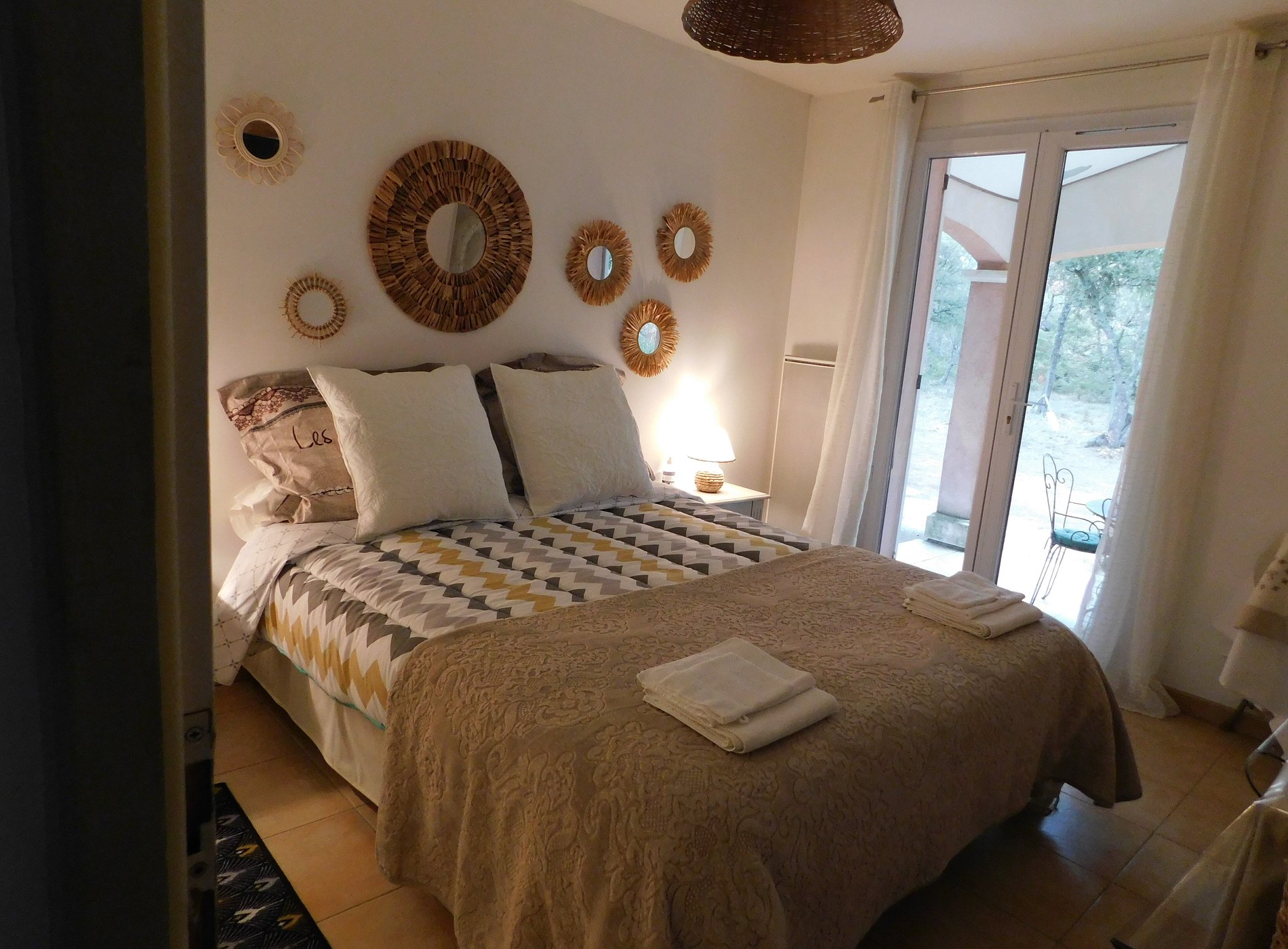 Chez Marie, Chambre D'hôtes à Régusse