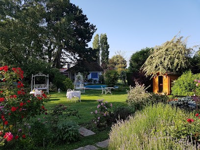 Les Grands Pins - Guests House Giverny, Chambre d'Hôtes à Bois-Jérôme-Saint-Ouen