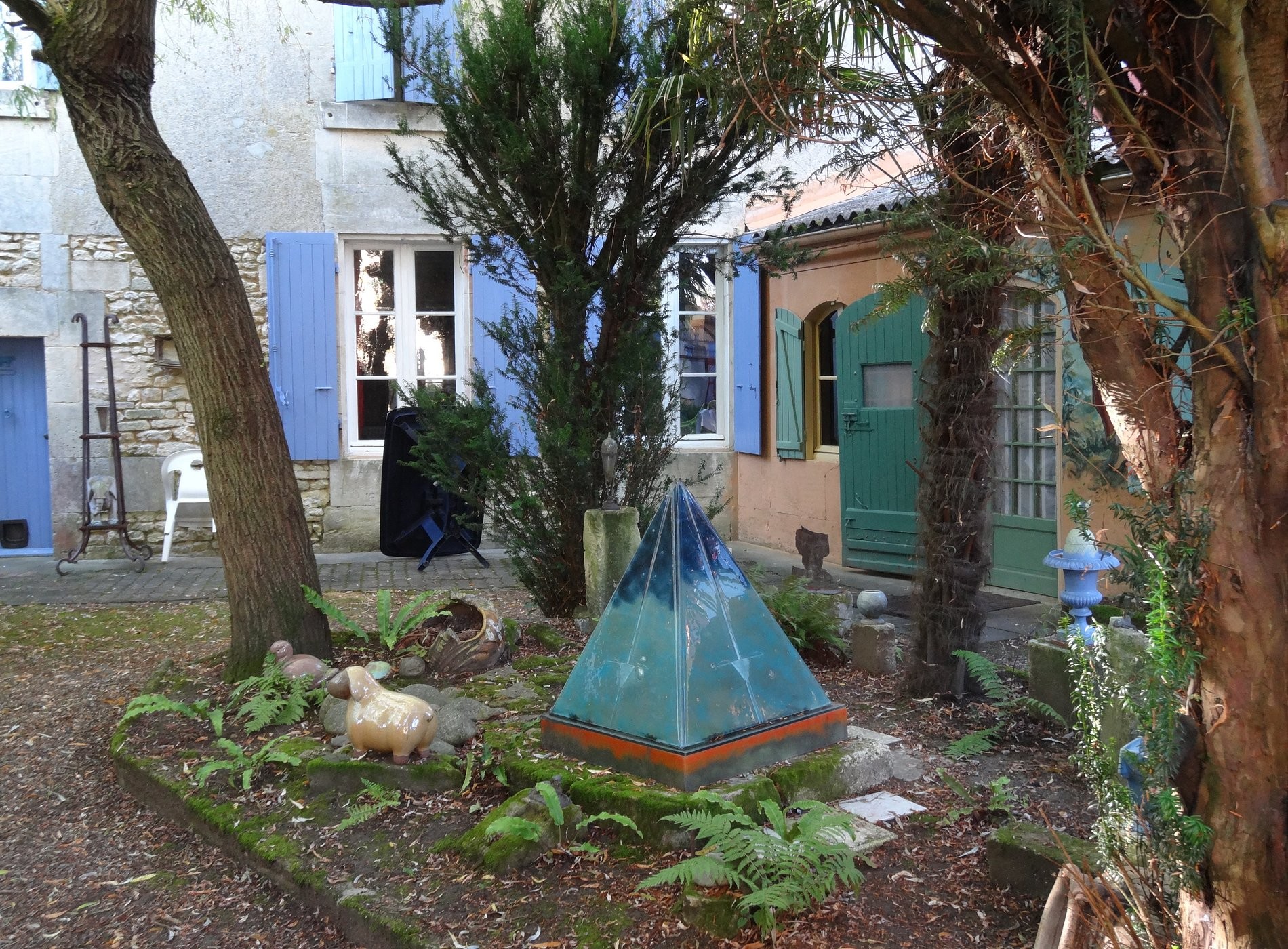 Le pinceau sur l'oreille, Chambre d'Hôtes à Burie