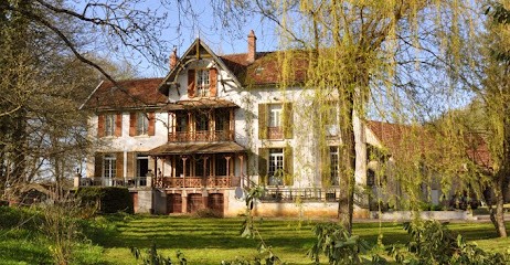Moulin Du Merle, Location de Vacances à Saint-Germain-des-Bois