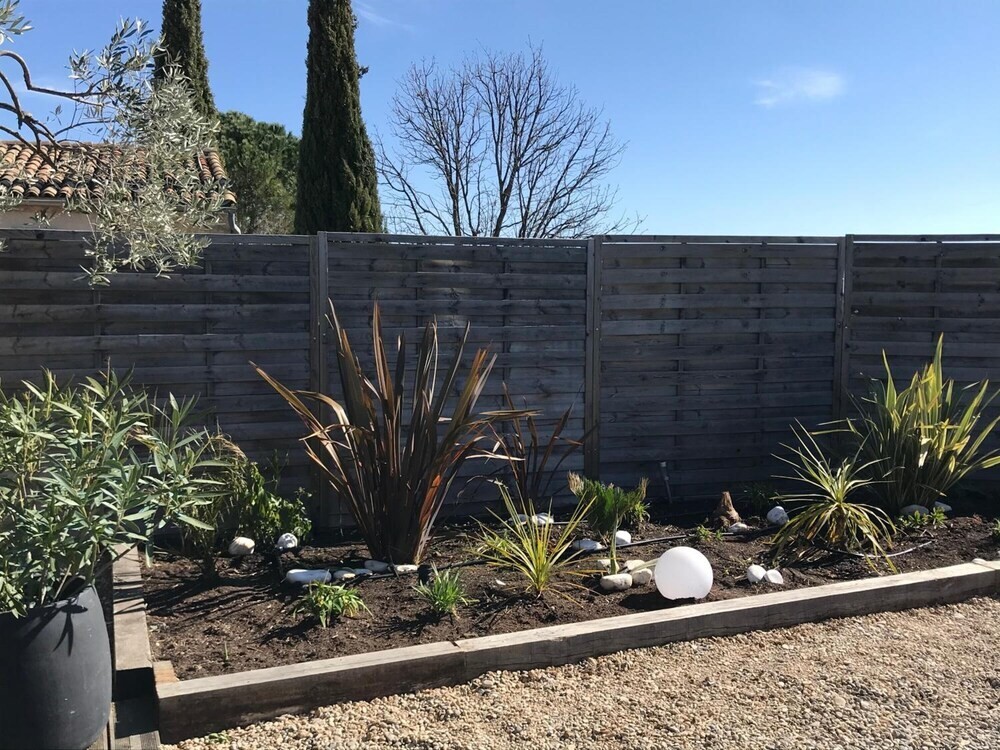 Les Costebelles, Chambre d'Hôtes à Valensole