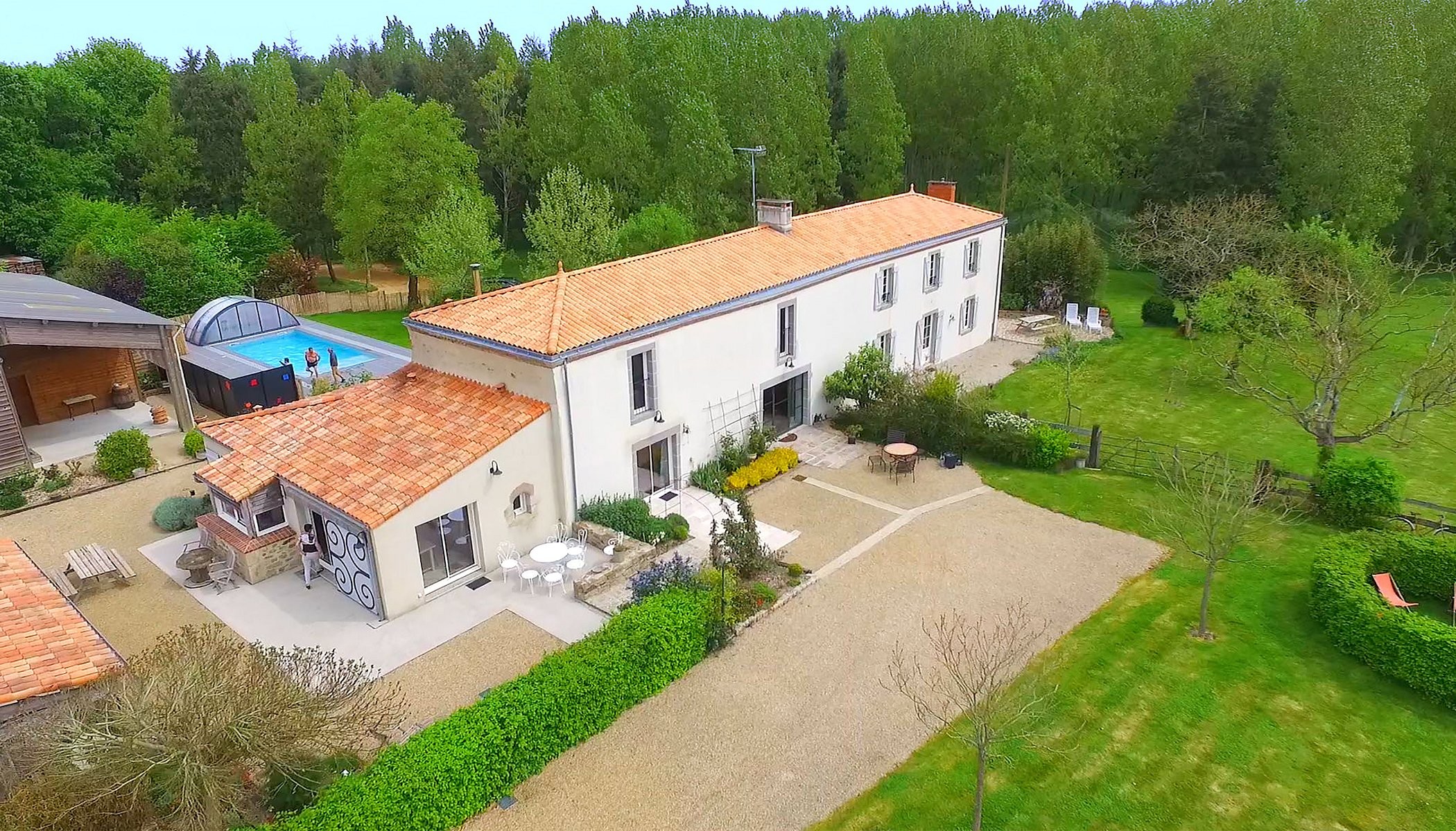Gite La Pommeraie, Chambre d'Hôtes à Landeronde