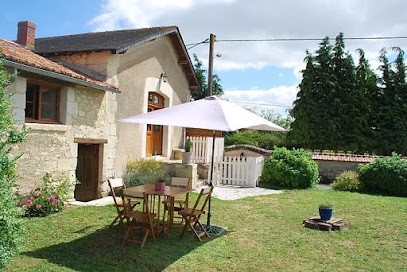 Le Jas De Pierre, Location de Vacances à Vaudelnay