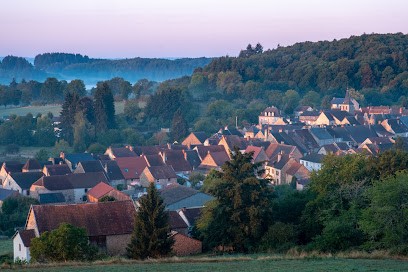 Hameau de Gîtes des Combrailles, Chambre d'Hôtes à Bellegarde-en-Marche