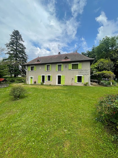 Les Albizias du Haut Fayet, Chambre d'Hôtes à Romagnieu