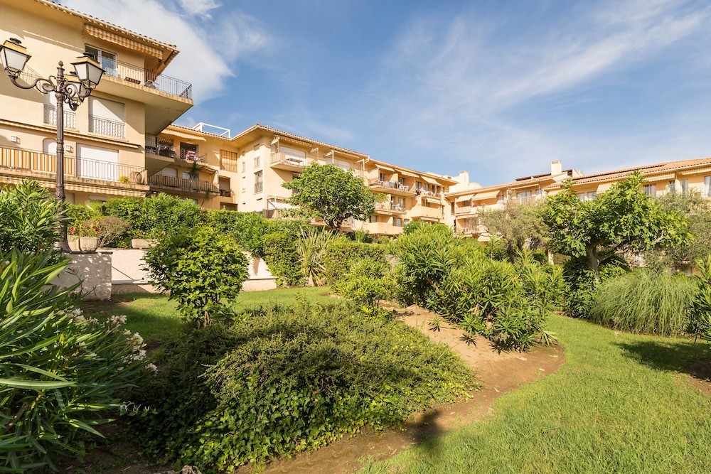 Résidence Maeva Eden Park, Location de Vacances à Saint-Tropez