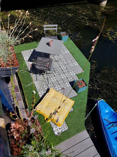 Studio 101, Chambre d'Hôtes à Bonneval