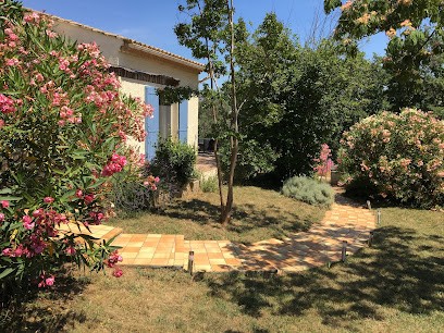La Villa Peyrolas, Location de Vacances à Saint-Julien-de-Peyrolas