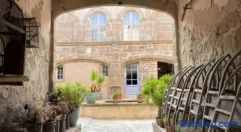 Château de Puicheric - Gîte et Chambre d'Hôtes, Chambre d'Hôtes à Puichéric