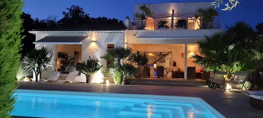 VILLA LA VALENTINE, Chambre d'Hôtes à Salon-de-Provence