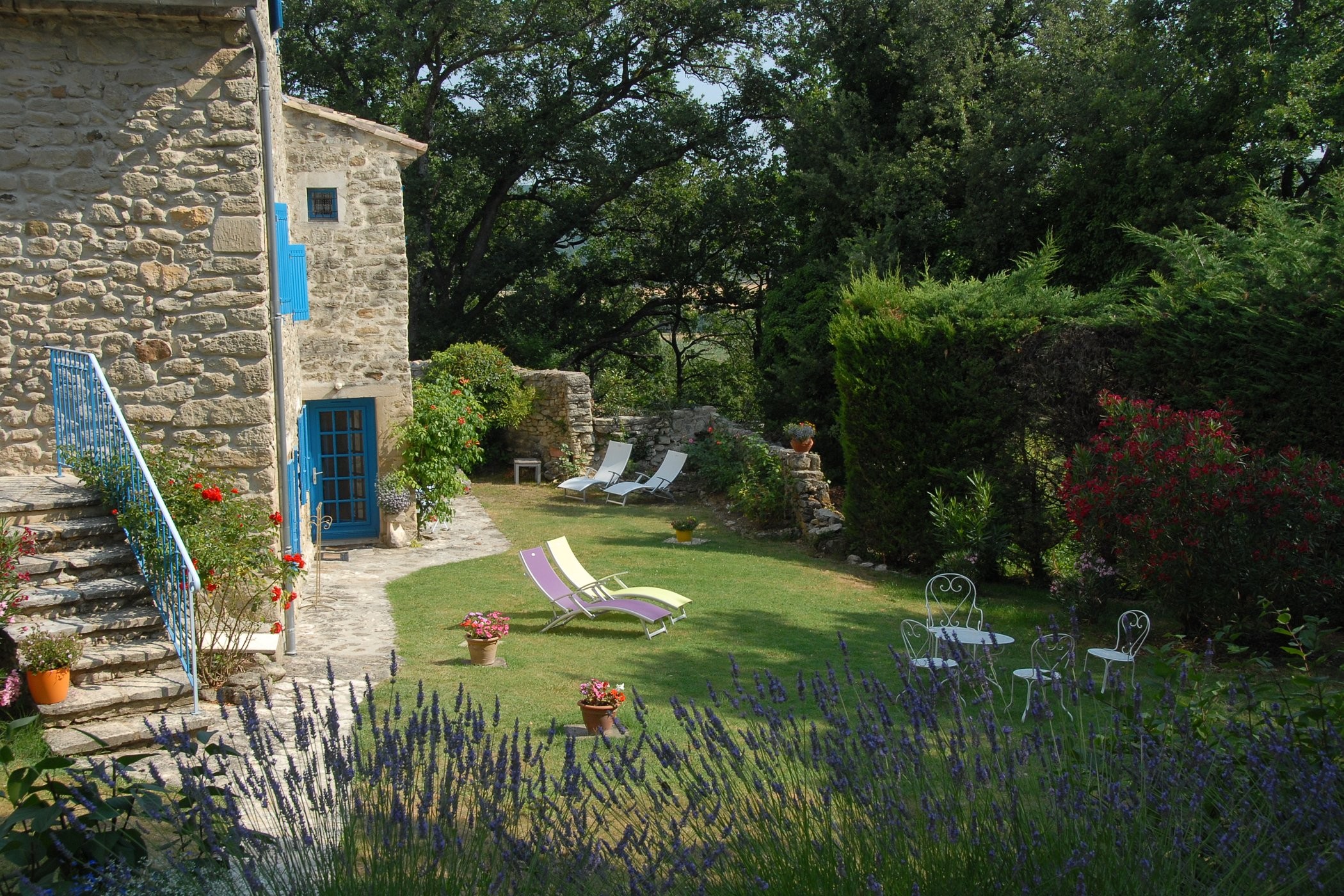 Le Parfum Bleu, Chambre d'Hôtes à Chantemerle-lès-Grignan