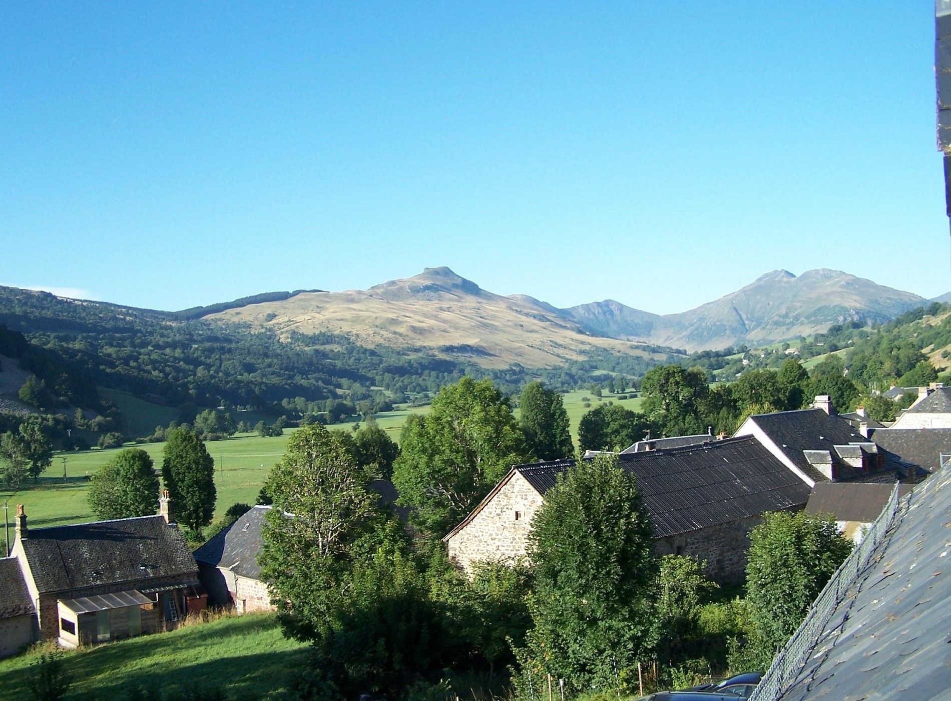 Mountains And Delights, Chambre d'Hôtes à Dienne