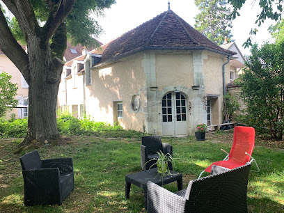 Les Jours Heureux, Chambre D'hôtes à Tonnerre