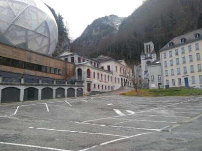 Caroline Location Appartements, Location de Vacances à Eaux-Bonnes
