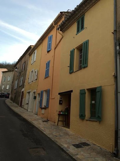 The Nut House, Location de Vacances à La Garde-Freinet