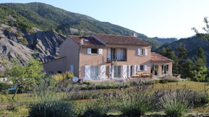 Gites les terres noires, Chambre d'Hôtes à Draix