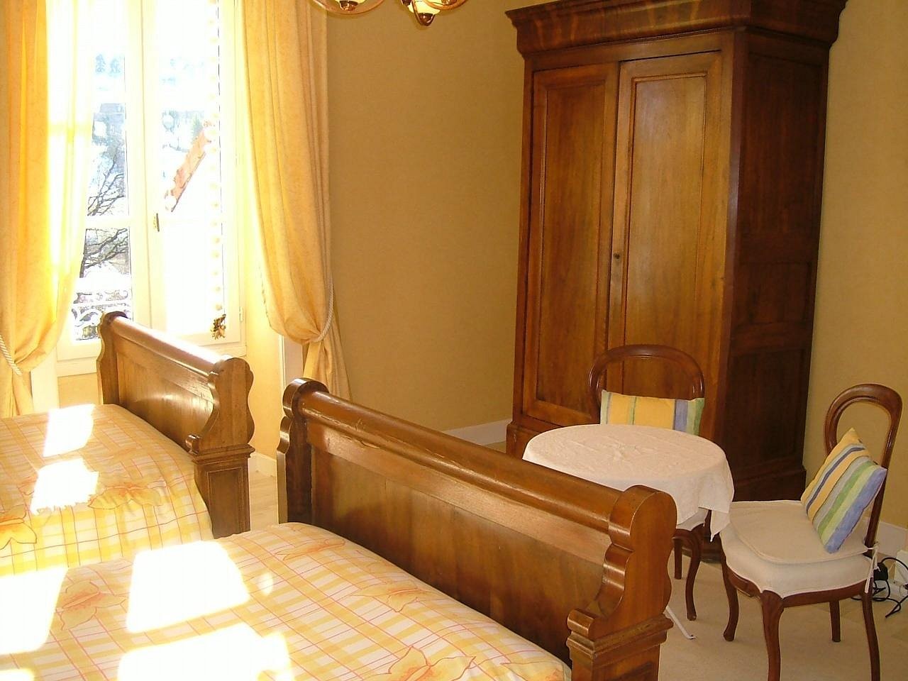 Chambres d'hôtes LA MAISON près d'Aurillac, Chambre d'Hôtes à Giou-de-Mamou