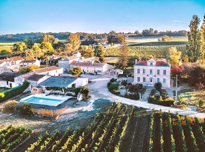 Clos des Maurins, Location de Vacances à Vérac